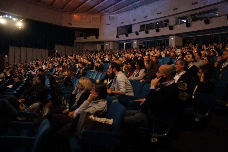 Monitoraggio delle strutture cinematografiche - Control Cine Service